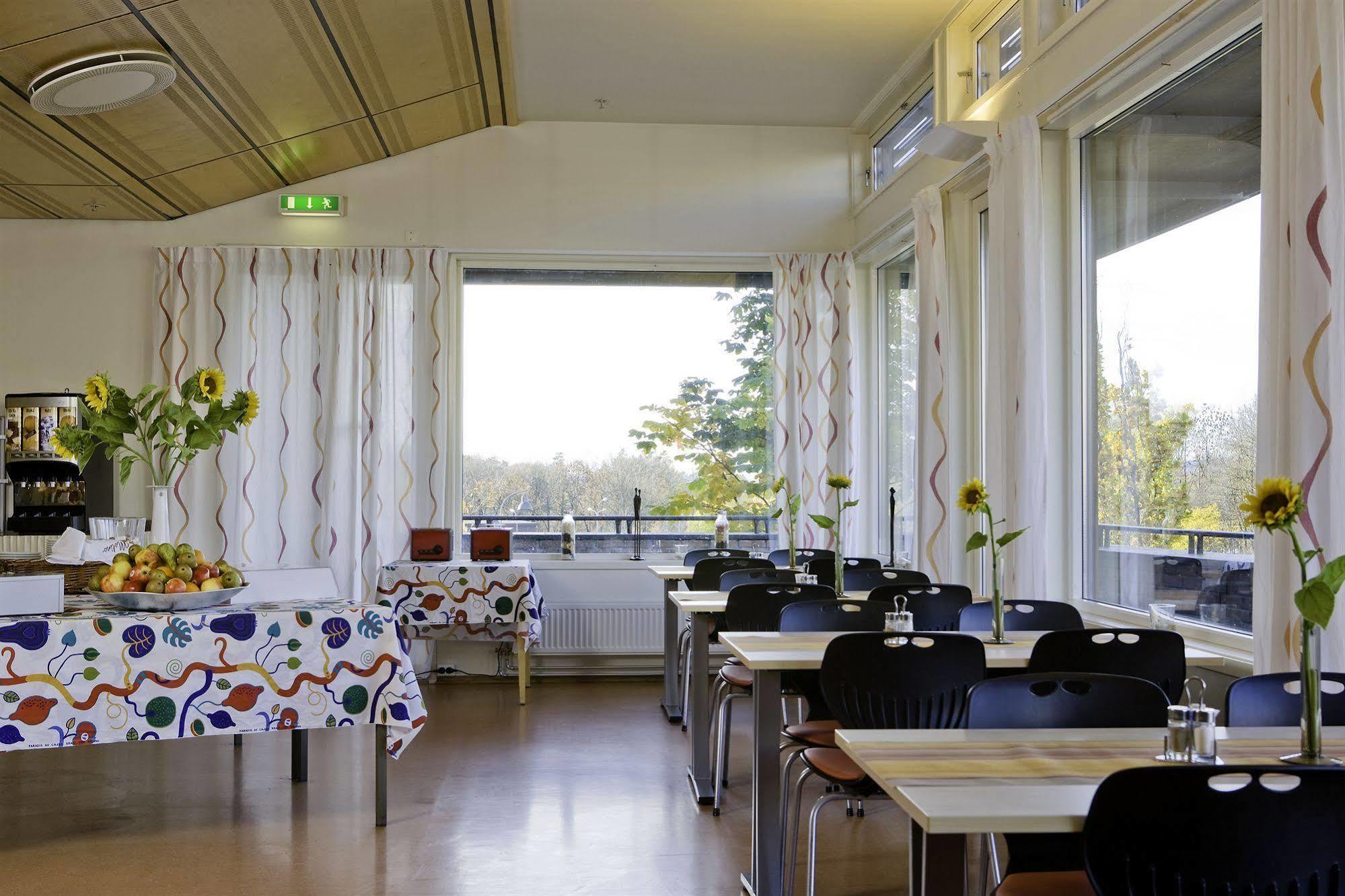 Hotel Gaustad 3*